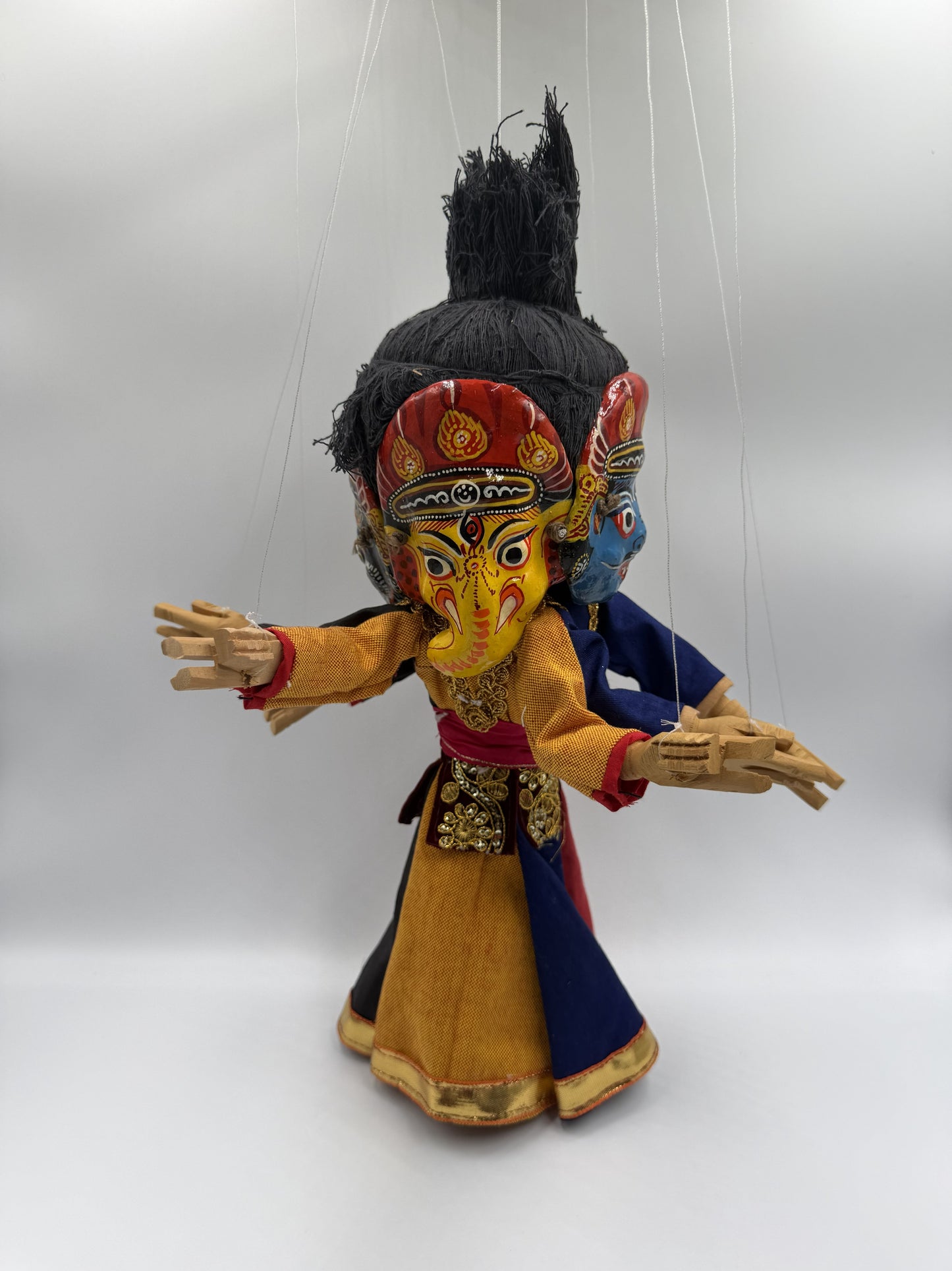 4-face poppet